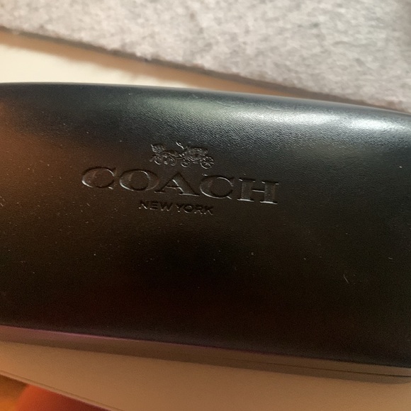 Coach tortoiseshell sunglasses with case - Picture 2 of 5